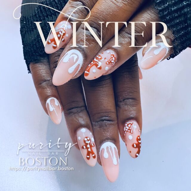 Winter vibes are here! ❄️ Cozy up with these festive holiday nails featuring snow drips, gingerbread accents, and the perfect touch of sparkle. ✨ Book your appointment now at Purity Nail Bar Boston! 💅 #WinterNails #HolidayNails
▫️ ▫️ ▫️
#PurityNailBar #NailsByJohn #BostonNails #BostonNailTech #BrightonNails #BrooklineNails #NailsOfInstagram #NailsArtAddict #Nails #NailArt #Beauty #Fashion #LongNails #NailPorn #NailSwag #NailAddict #BrightonMA #boston #bostoncolledge